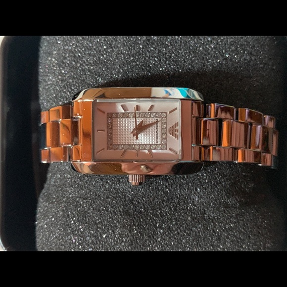 NEW Emporio Armani Women’s Watch - Picture 10 of 10